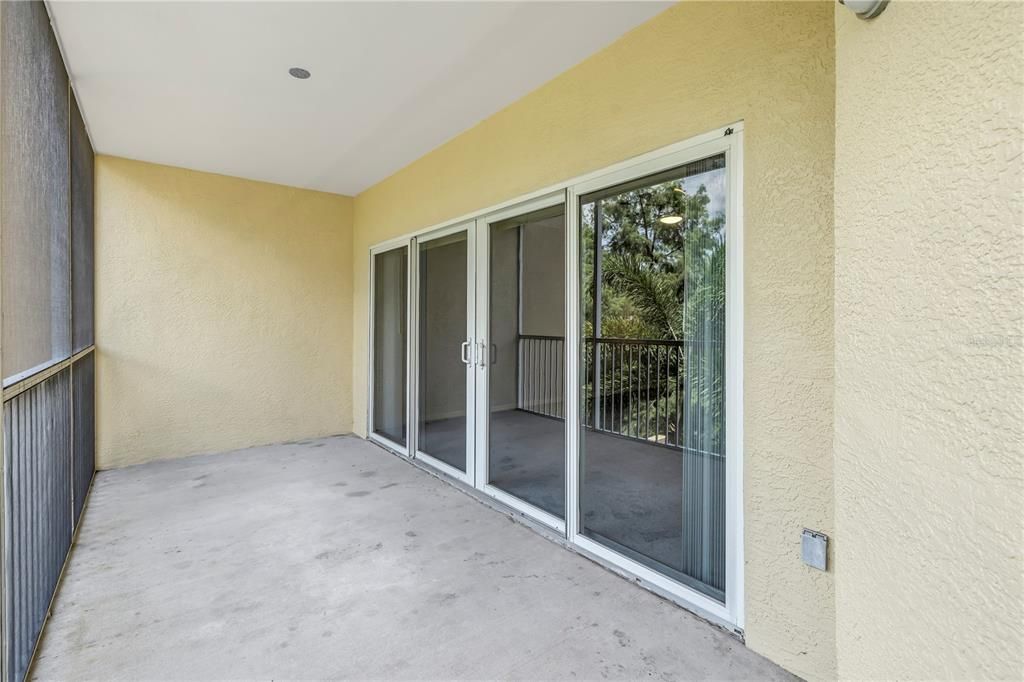 For Rent: $2,200 (2 beds, 2 baths, 1324 Square Feet)
