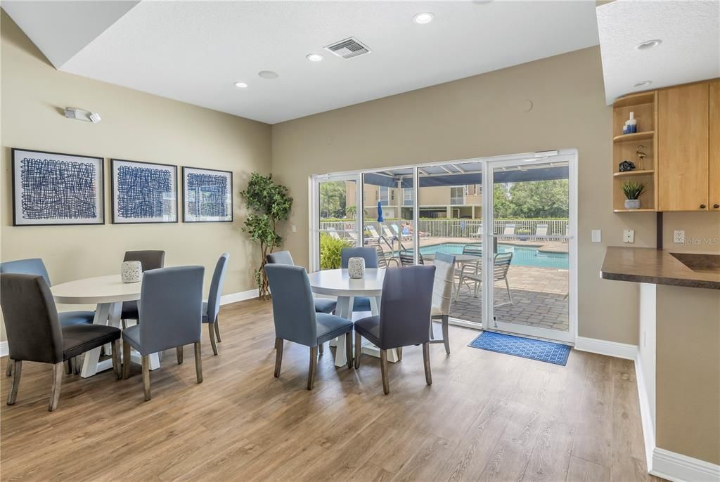 For Rent: $2,200 (2 beds, 2 baths, 1324 Square Feet)
