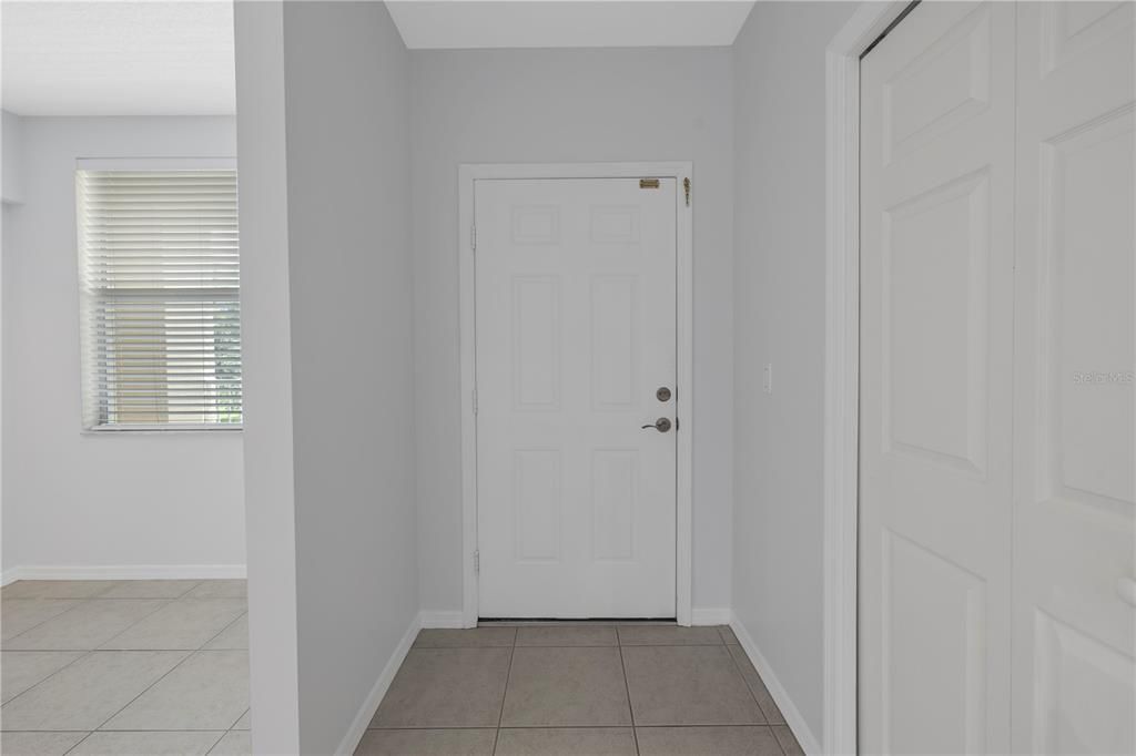 For Rent: $2,200 (2 beds, 2 baths, 1324 Square Feet)
