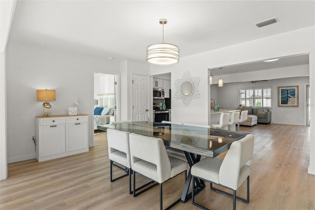 For Sale: $430,000 (3 beds, 2 baths, 1776 Square Feet)