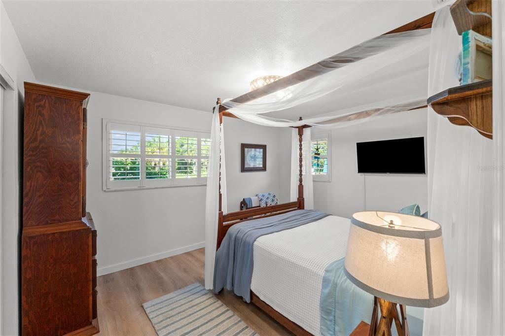 For Sale: $430,000 (3 beds, 2 baths, 1776 Square Feet)