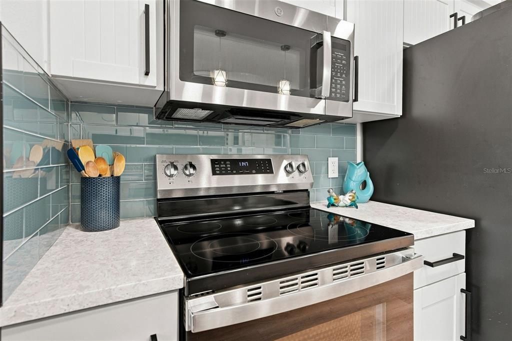 For Sale: $430,000 (3 beds, 2 baths, 1776 Square Feet)