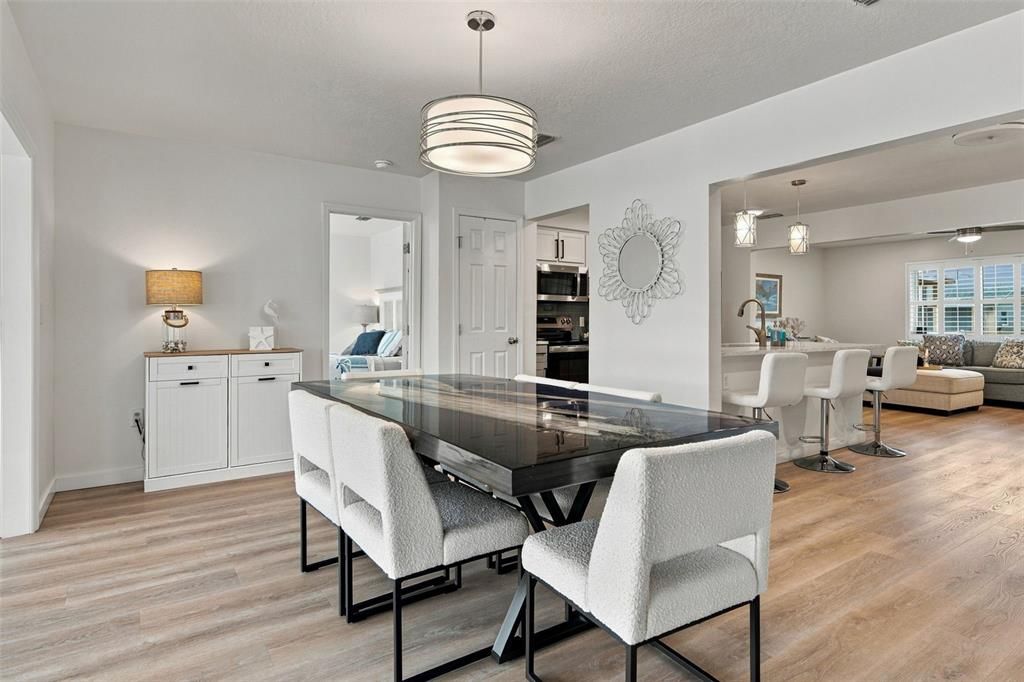 For Sale: $430,000 (3 beds, 2 baths, 1776 Square Feet)