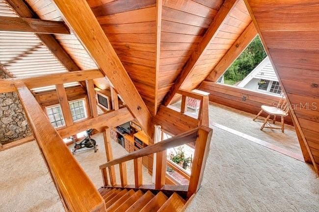 For Sale: $4,650,000 (9 beds, 11 baths, 5200 Square Feet)