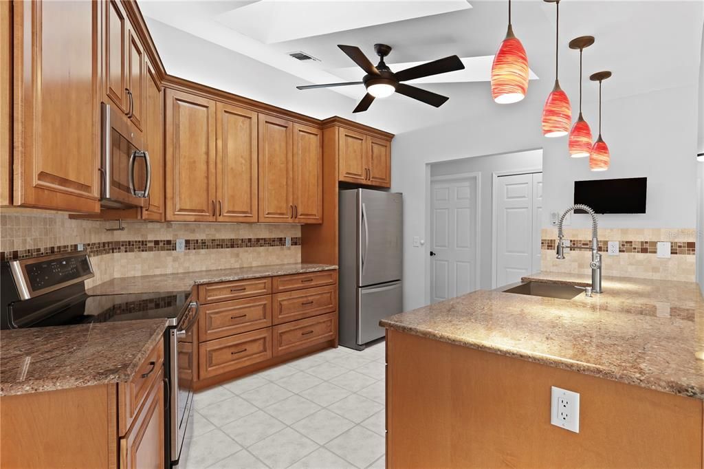 For Sale: $599,000 (4 beds, 3 baths, 2693 Square Feet)