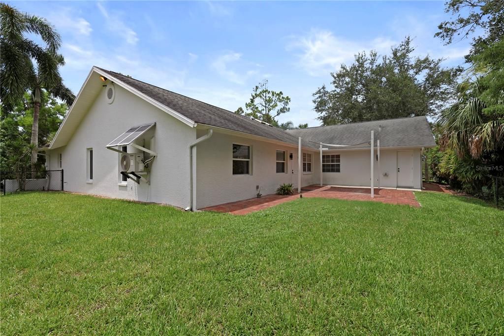 For Sale: $599,000 (4 beds, 3 baths, 2693 Square Feet)