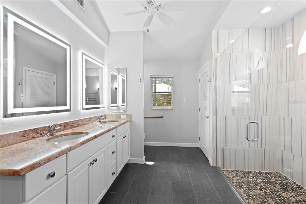 For Sale: $599,000 (4 beds, 3 baths, 2693 Square Feet)