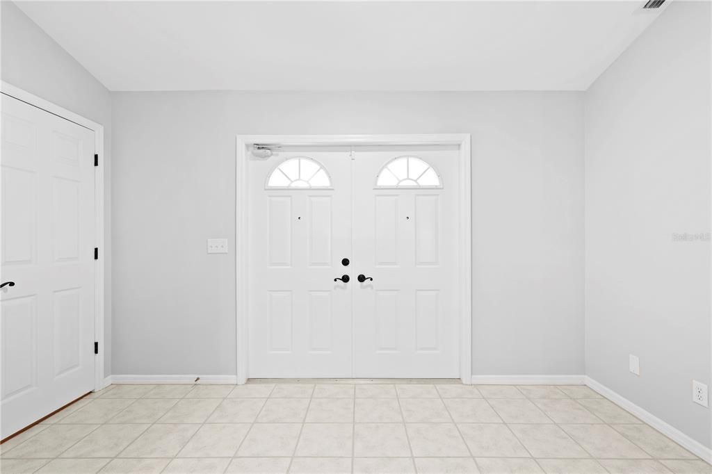 For Sale: $599,000 (4 beds, 3 baths, 2693 Square Feet)