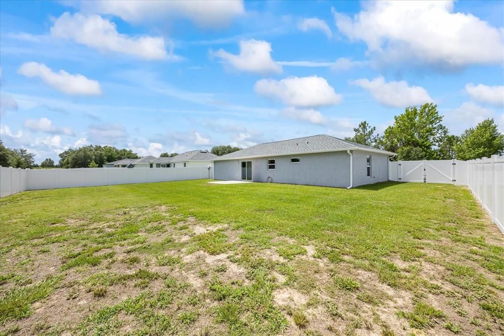 For Sale: $285,000 (3 beds, 2 baths, 1377 Square Feet)