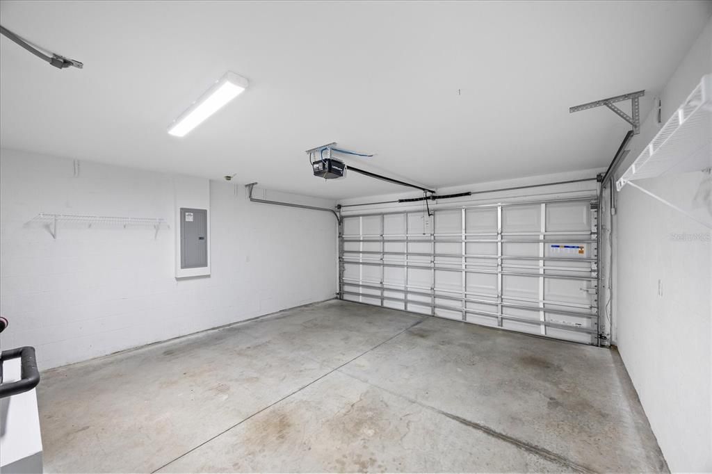 For Sale: $285,000 (3 beds, 2 baths, 1377 Square Feet)