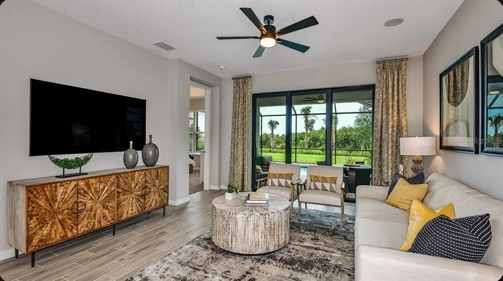 Active With Contract: $399,999 (4 beds, 2 baths, 1790 Square Feet)
