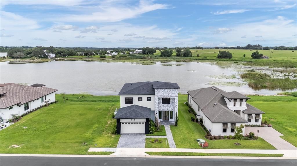 For Sale: $1,049,000 (5 beds, 5 baths, 3527 Square Feet)