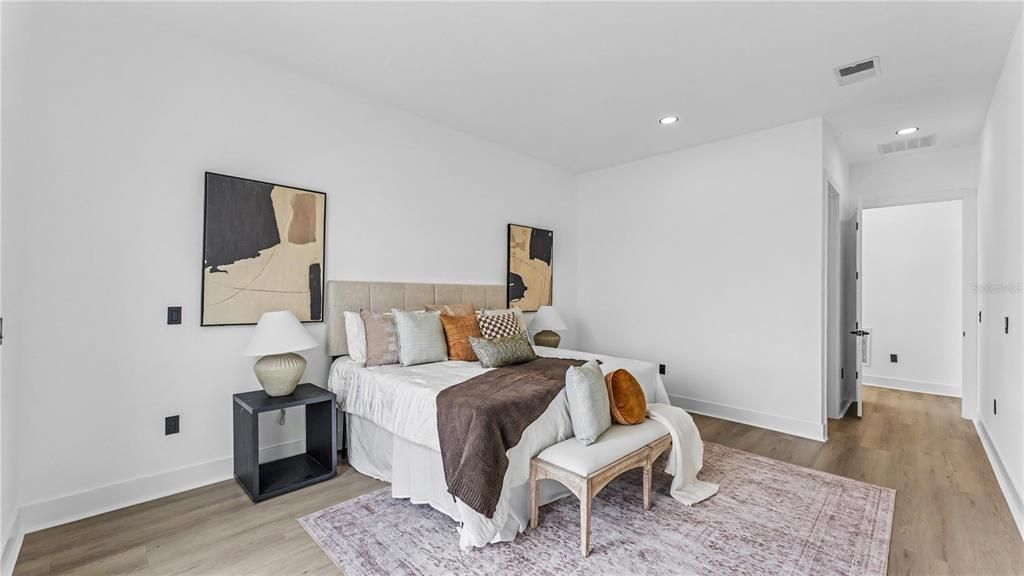 For Sale: $1,049,000 (5 beds, 5 baths, 3527 Square Feet)