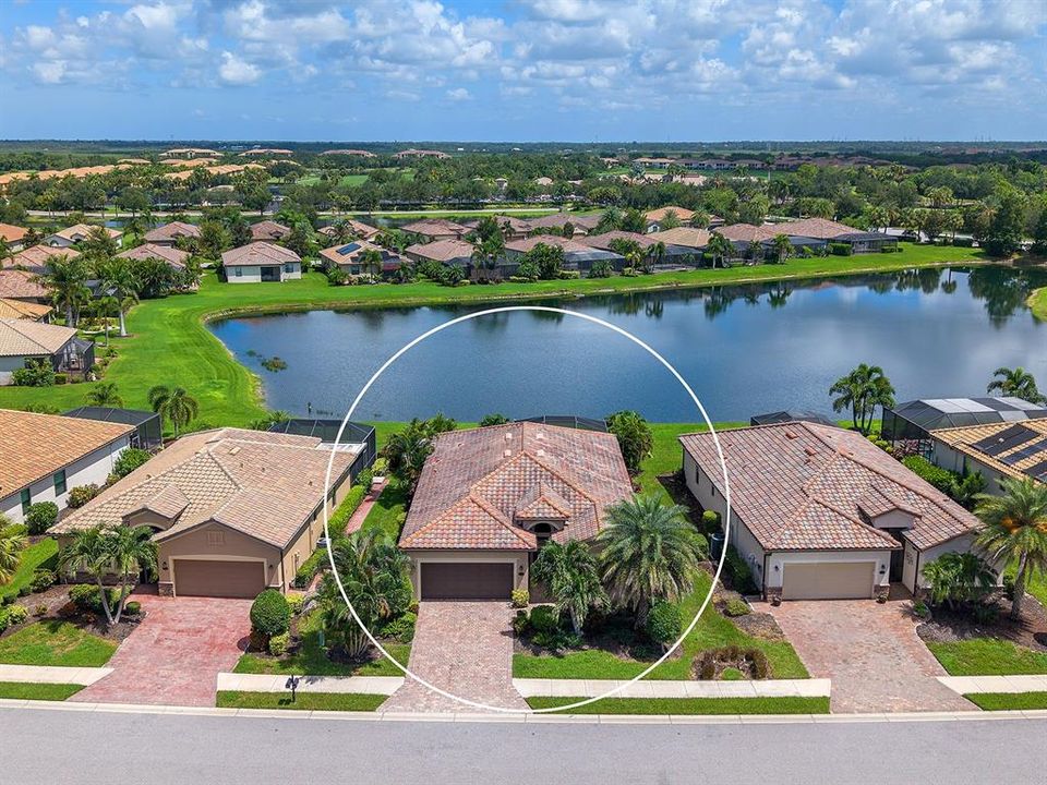 For Sale: $585,000 (3 beds, 3 baths, 2032 Square Feet)