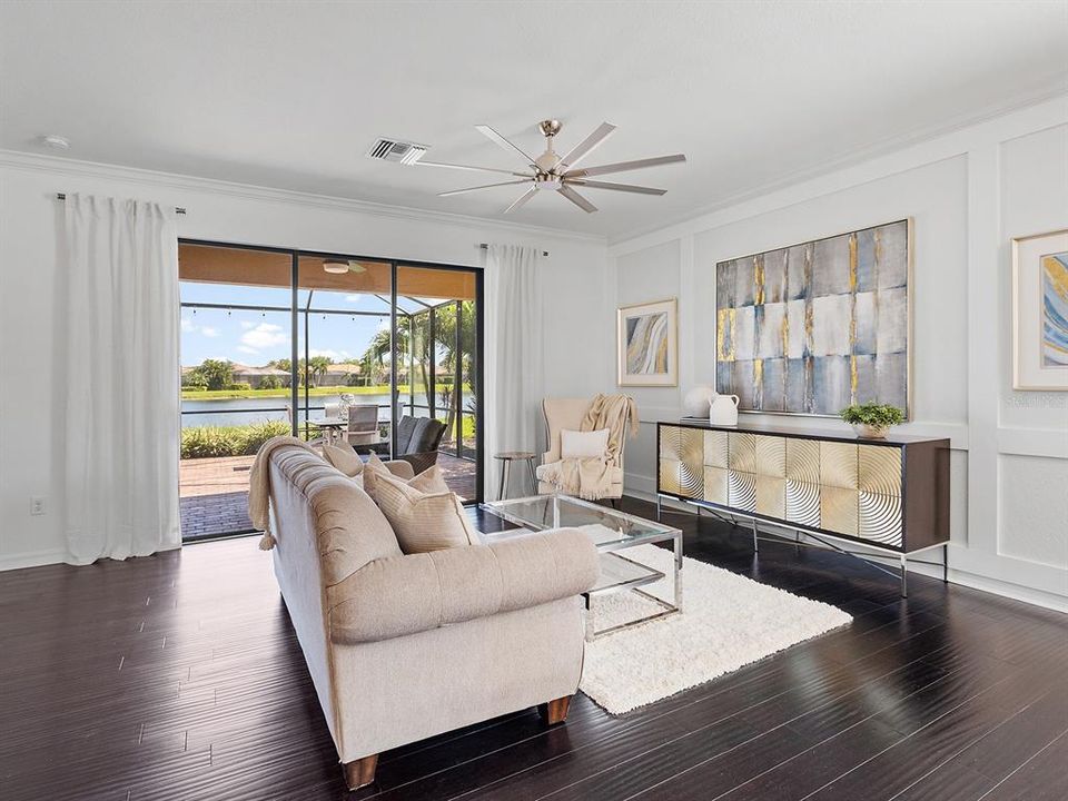 For Sale: $585,000 (3 beds, 3 baths, 2032 Square Feet)
