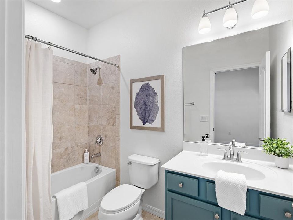 For Sale: $585,000 (3 beds, 3 baths, 2032 Square Feet)