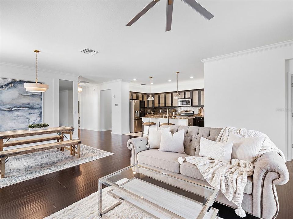 For Sale: $585,000 (3 beds, 3 baths, 2032 Square Feet)