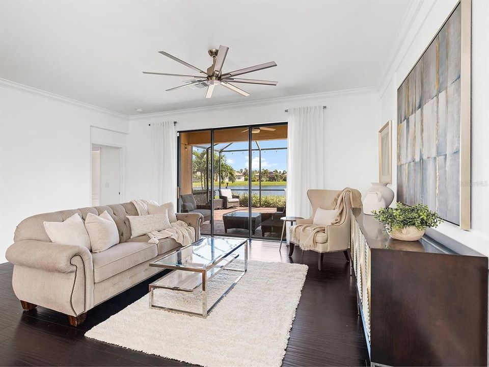 For Sale: $585,000 (3 beds, 3 baths, 2032 Square Feet)
