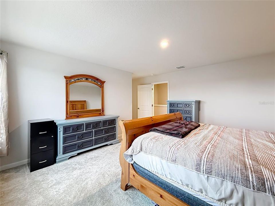 For Sale: $329,900 (4 beds, 2 baths, 2240 Square Feet)