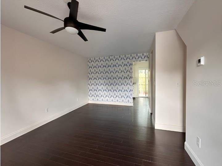 En Venta: $229,900 (3 camas, 2 baños, 1151 Pies cuadrados)