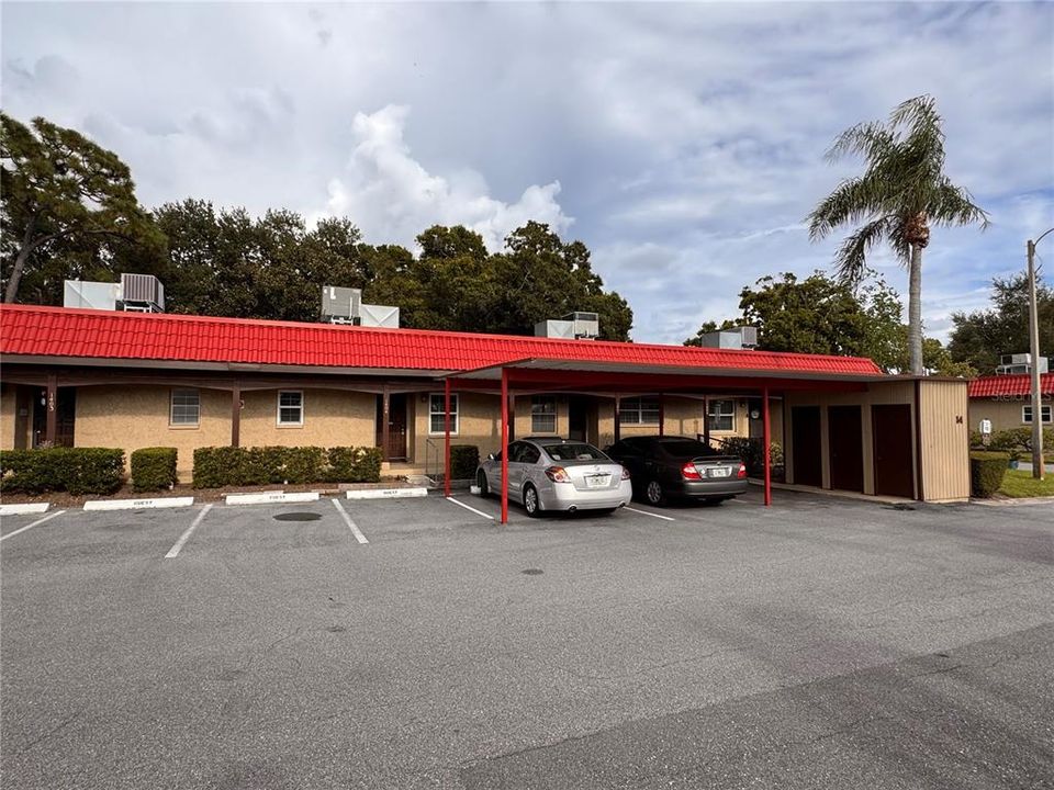 For Sale: $140,000 (1 beds, 1 baths, 644 Square Feet)