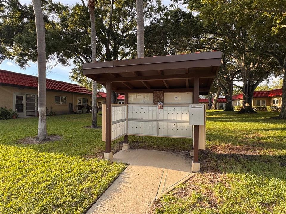 For Sale: $140,000 (1 beds, 1 baths, 644 Square Feet)
