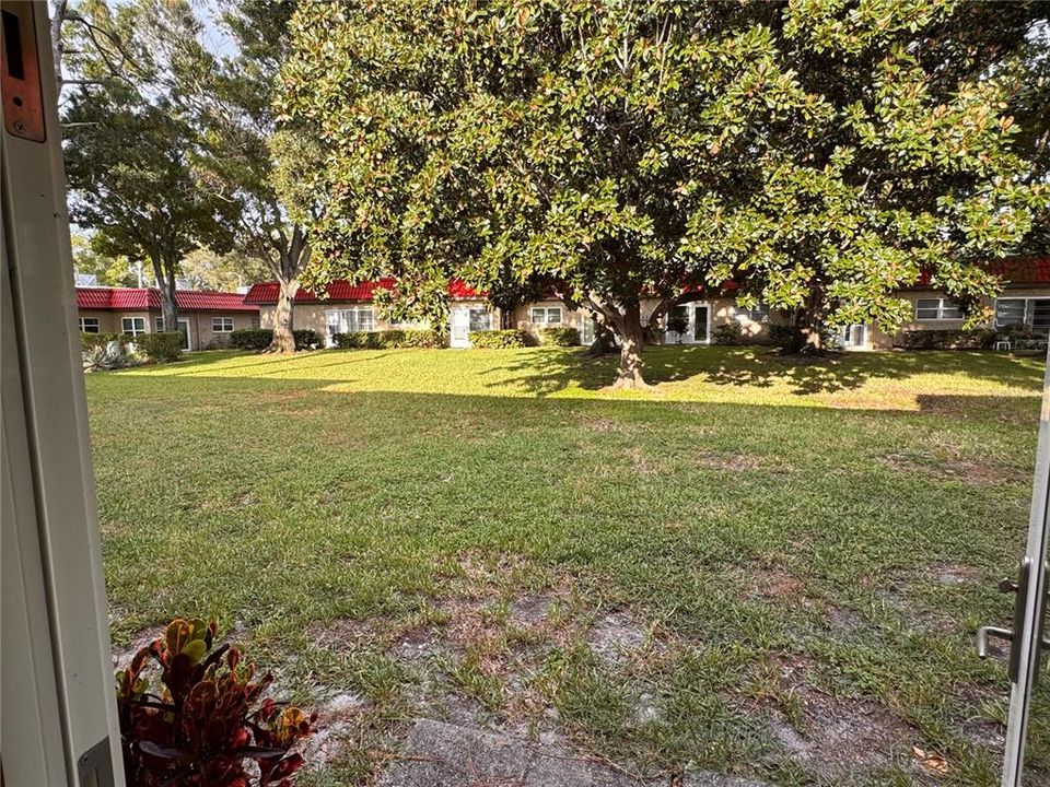For Sale: $140,000 (1 beds, 1 baths, 644 Square Feet)