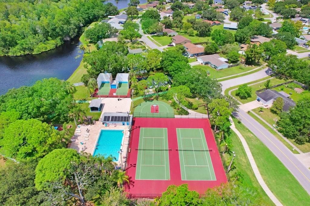 For Rent: $1,700 (2 beds, 2 baths, 915 Square Feet)
