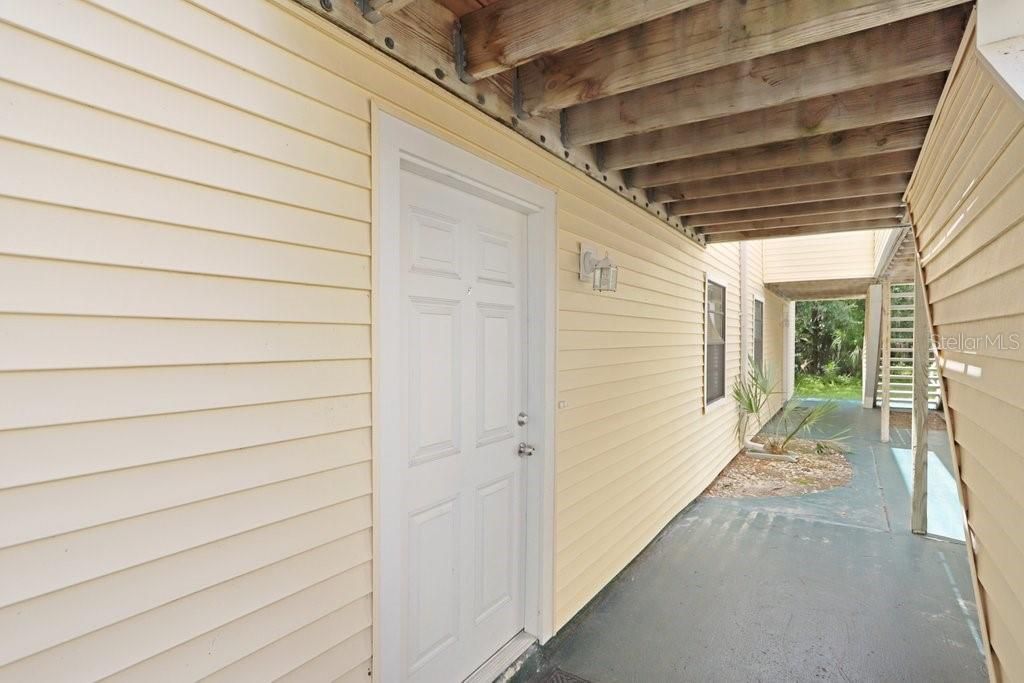 For Rent: $1,700 (2 beds, 2 baths, 915 Square Feet)