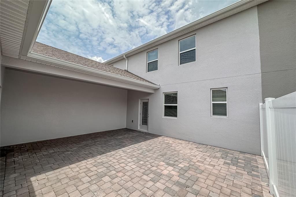 For Rent: $2,850 (3 beds, 2 baths, 1636 Square Feet)