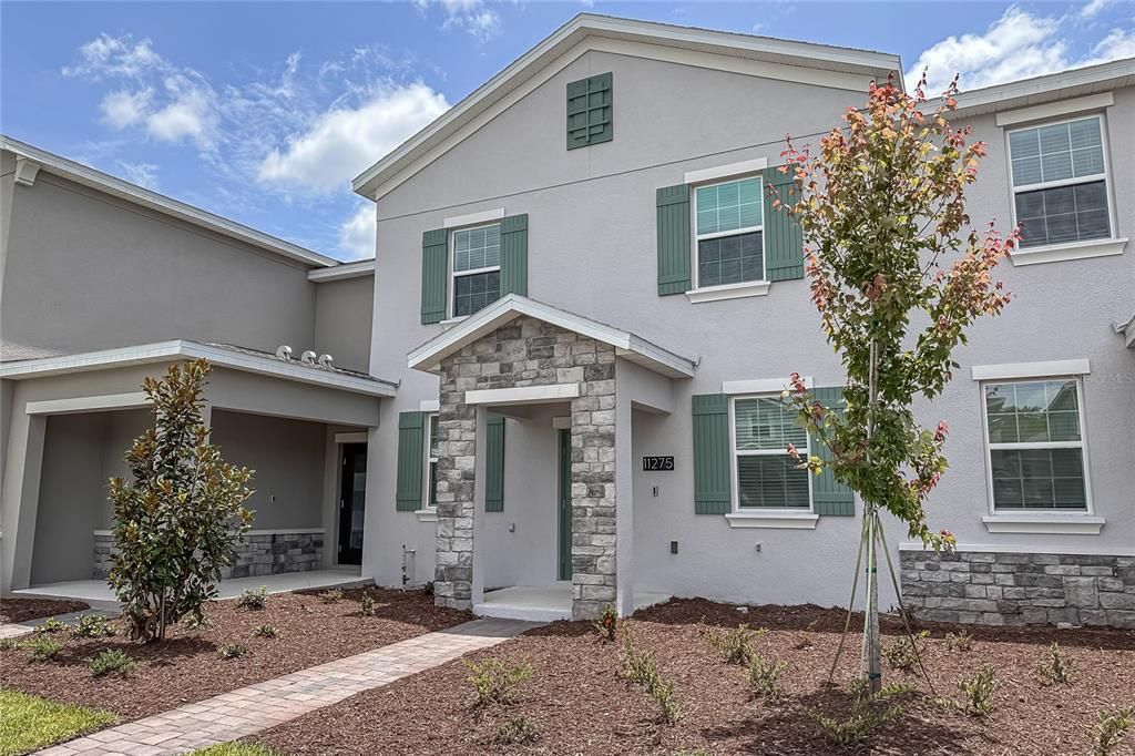 For Rent: $2,850 (3 beds, 2 baths, 1636 Square Feet)