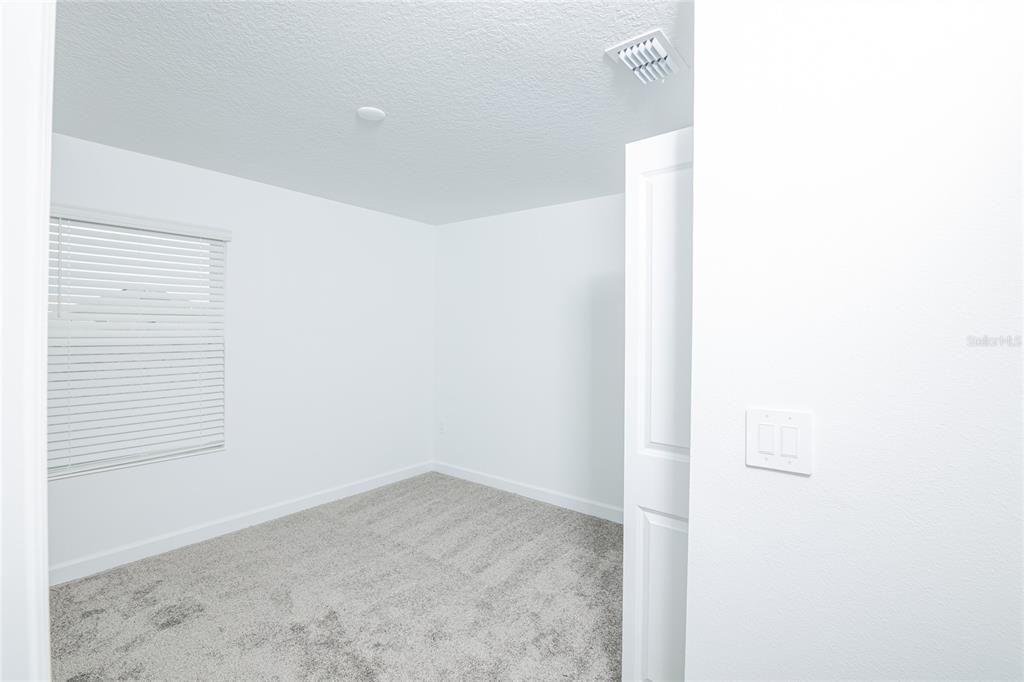 For Rent: $2,850 (3 beds, 2 baths, 1636 Square Feet)