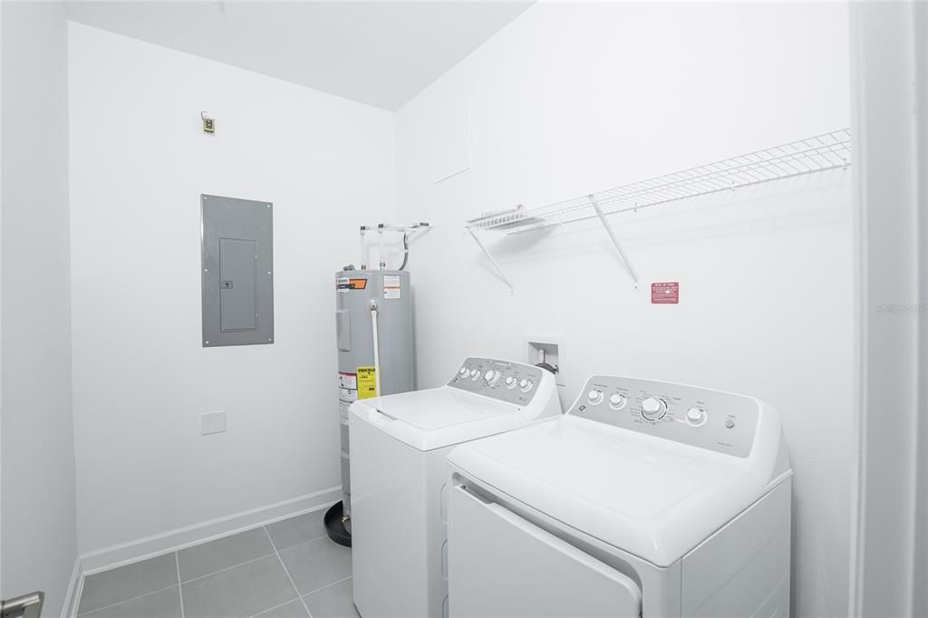 For Rent: $2,850 (3 beds, 2 baths, 1636 Square Feet)