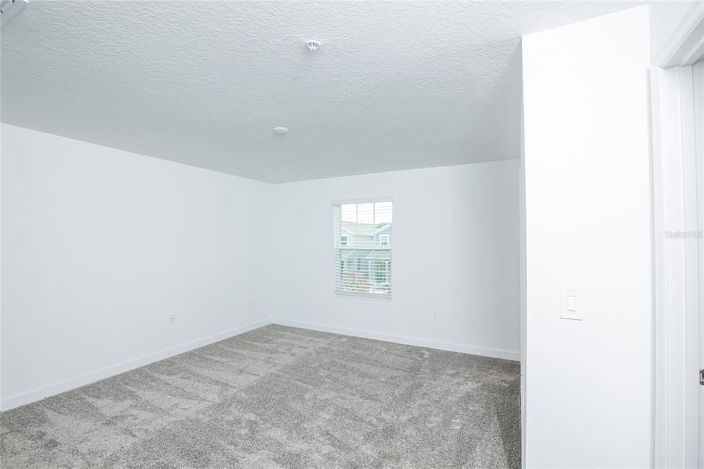 For Rent: $2,850 (3 beds, 2 baths, 1636 Square Feet)