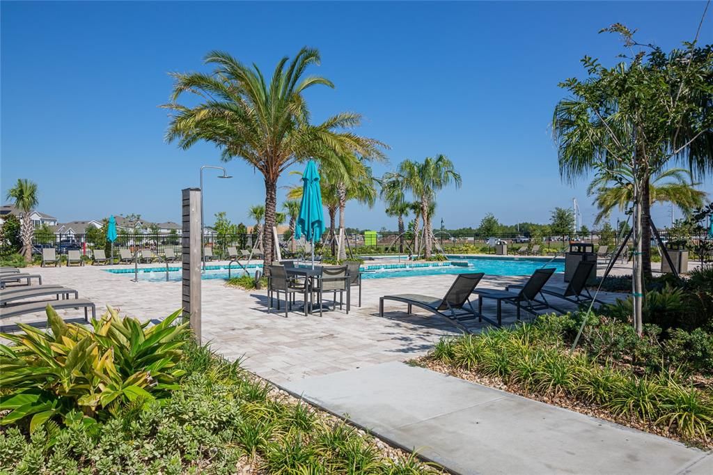 For Rent: $2,850 (3 beds, 2 baths, 1636 Square Feet)