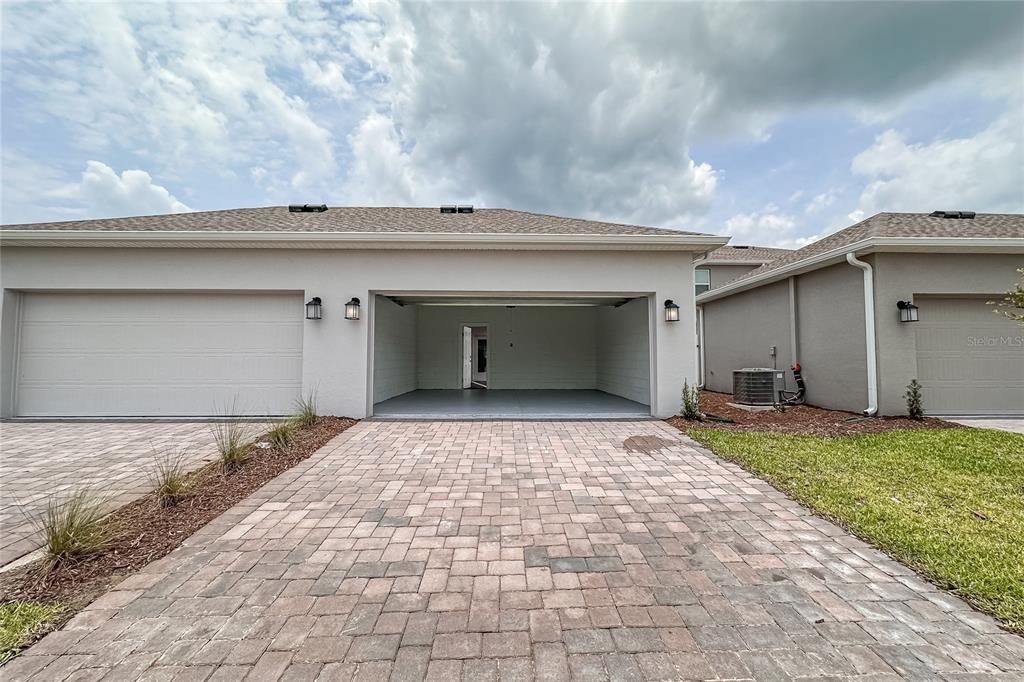 For Rent: $2,850 (3 beds, 2 baths, 1636 Square Feet)