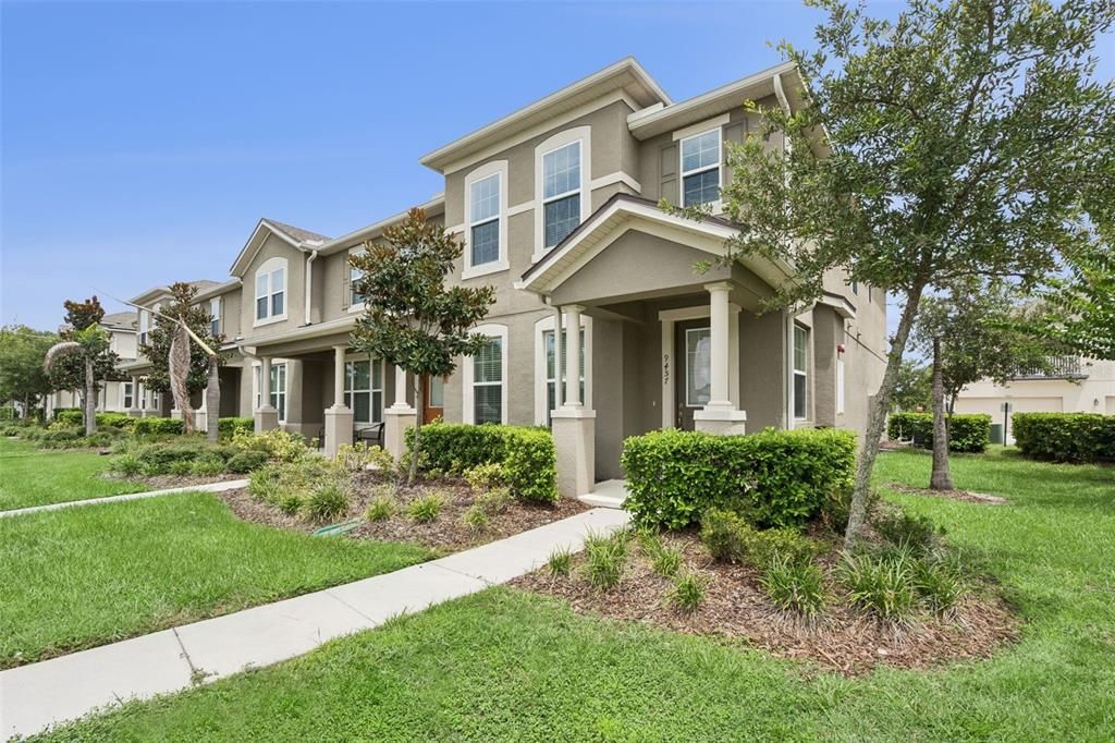 For Sale: $389,000 (3 beds, 2 baths, 1602 Square Feet)