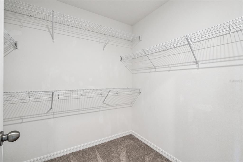 For Sale: $389,000 (3 beds, 2 baths, 1602 Square Feet)