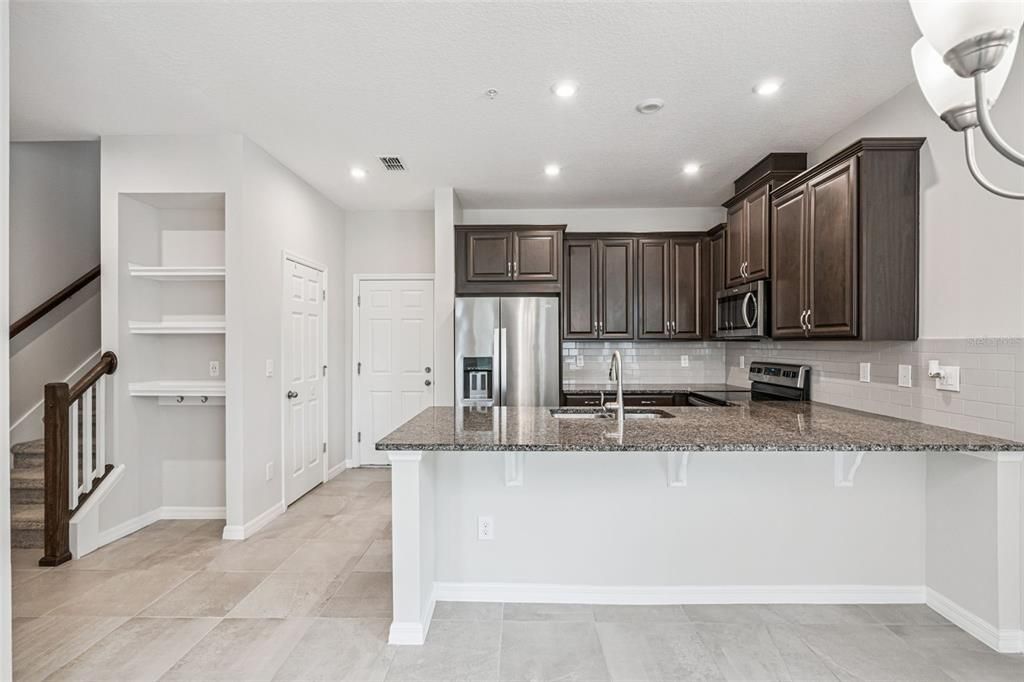 For Sale: $389,000 (3 beds, 2 baths, 1602 Square Feet)