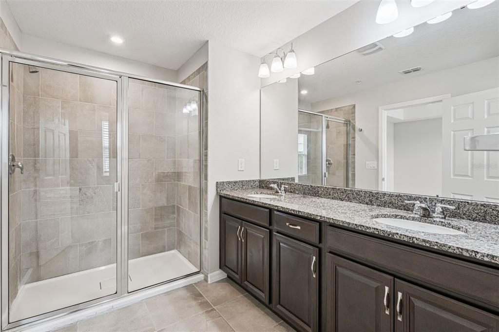 For Sale: $389,000 (3 beds, 2 baths, 1602 Square Feet)
