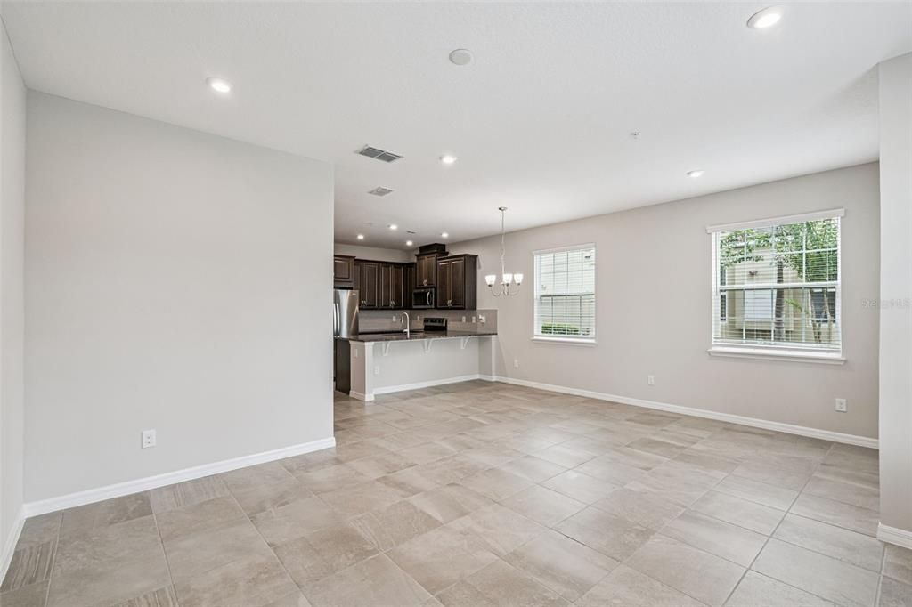 For Sale: $389,000 (3 beds, 2 baths, 1602 Square Feet)