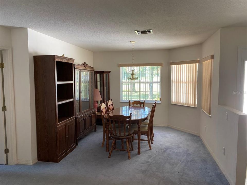 For Rent: $2,000 (3 beds, 3 baths, 2039 Square Feet)