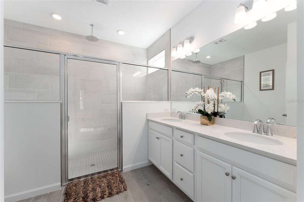 For Rent: $2,000 (3 beds, 3 baths, 2039 Square Feet)