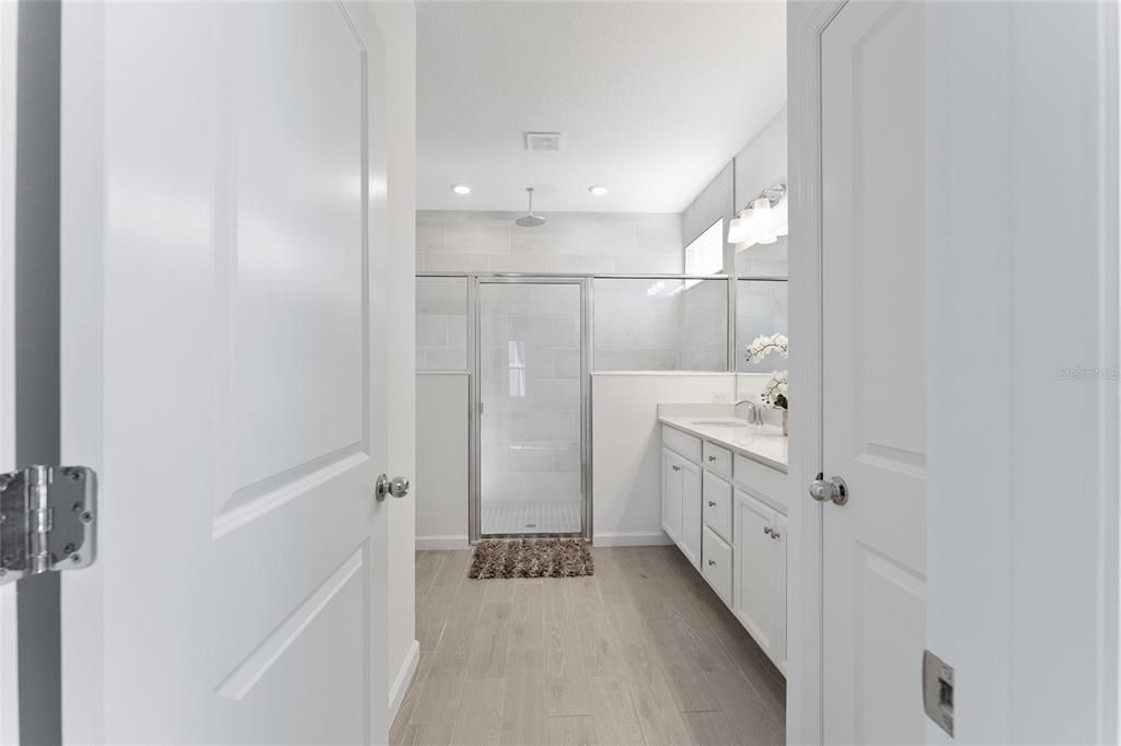 For Rent: $2,000 (3 beds, 3 baths, 2039 Square Feet)