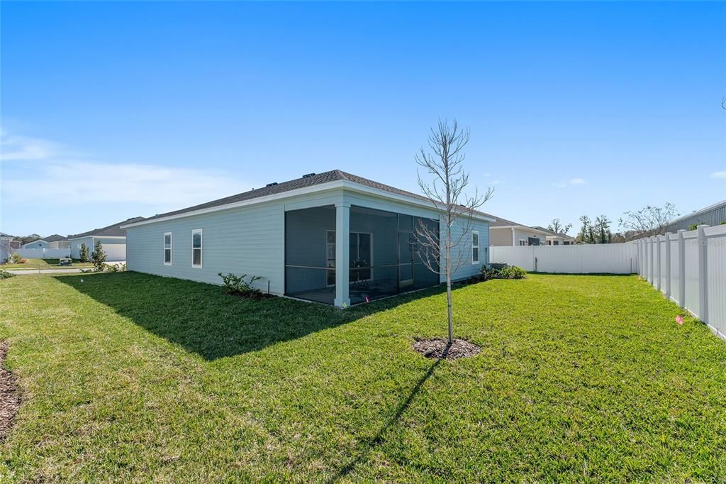 For Rent: $2,000 (3 beds, 3 baths, 2039 Square Feet)