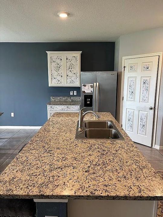 For Sale: $340,000 (4 beds, 2 baths, 1830 Square Feet)