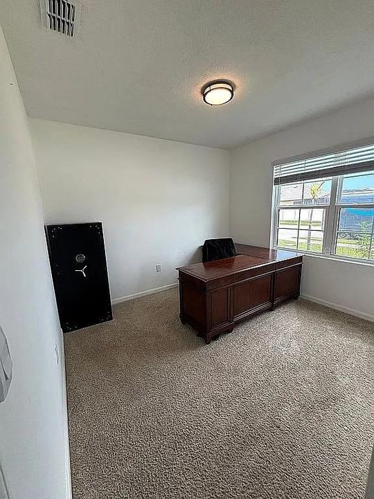 For Sale: $340,000 (4 beds, 2 baths, 1830 Square Feet)