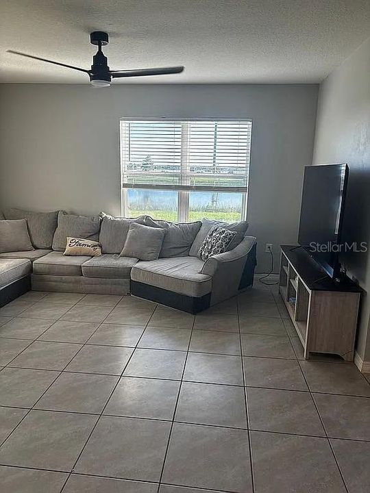 For Sale: $340,000 (4 beds, 2 baths, 1830 Square Feet)