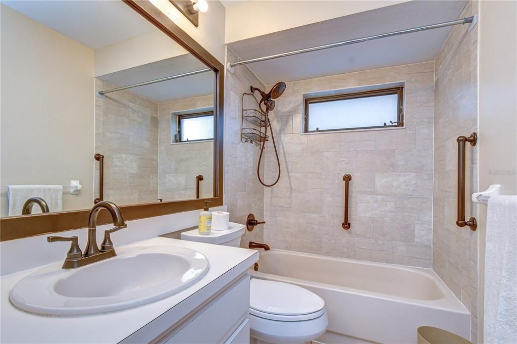 For Sale: $350,000 (3 beds, 2 baths, 1462 Square Feet)