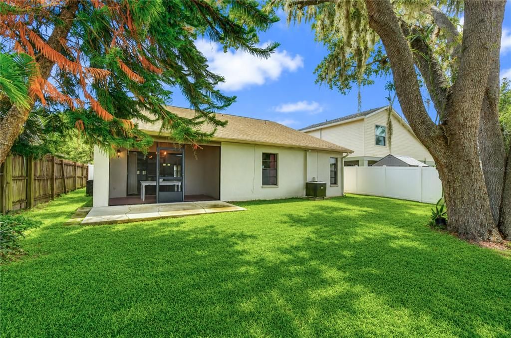 For Sale: $350,000 (3 beds, 2 baths, 1462 Square Feet)